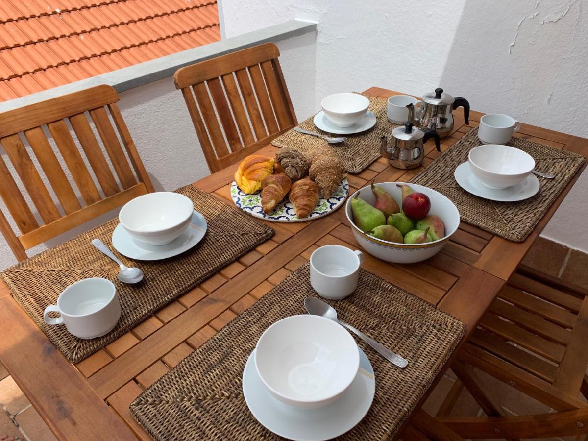Charming Old Town Apartment *